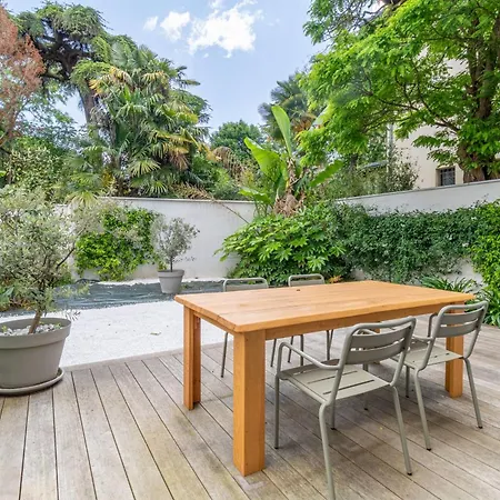 Spacious House With Garden