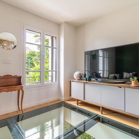 Ferienhaus Spacious House With Garden Toulouse